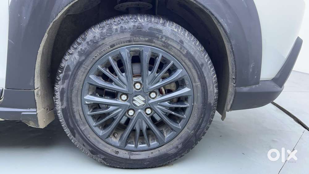 Maruti Suzuki Xl6 1.5 Alpha At, 2022, Petrol