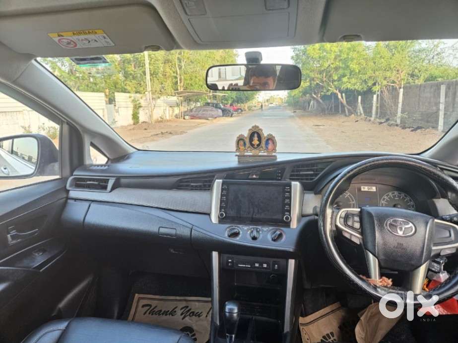 Toyota Innova Crysta [2020-ongoing] 2.4 Gx 8 Str, 2022, Diesel