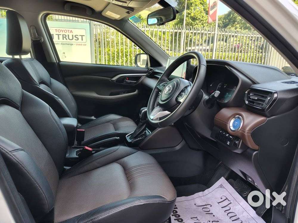Toyota Urban Cruiser Hyryder 1.5 V Hybrid, 2024, Petrol