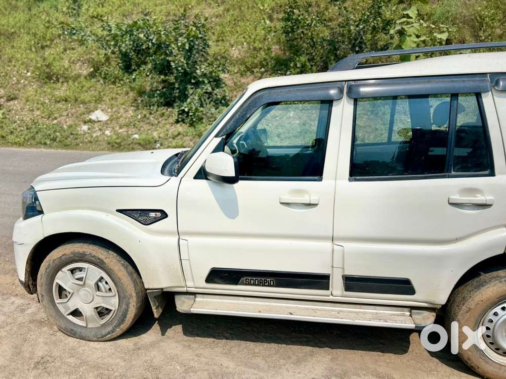 Mahindra Scorpio 2023 Diesel Manual