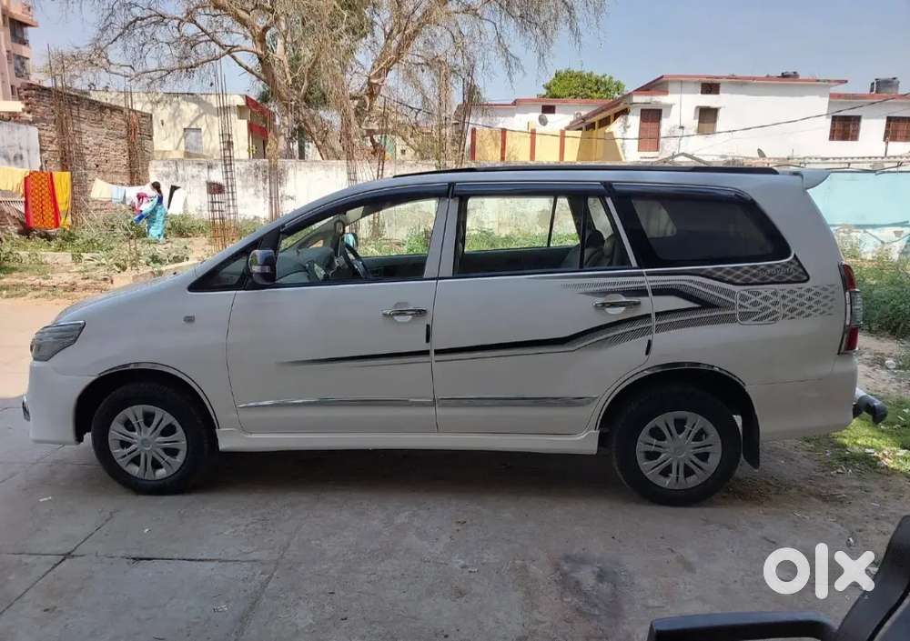 Toyota Innova 2012 Diesel ( Personal Used Only )