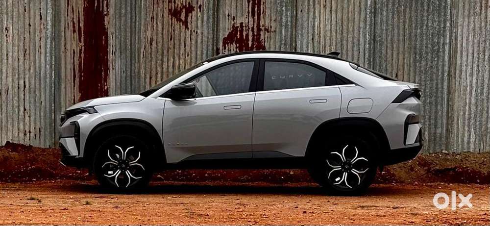 Curvv Petrol 7dct Grey