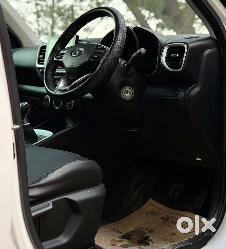 Hyundai Venue 2020 Diesel 55000 Km Driven