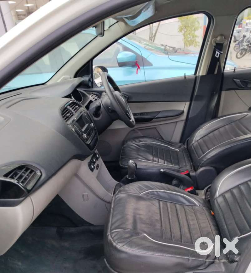 Tata Tiago 1.2 Revotron Xt (o), 2019, Petrol