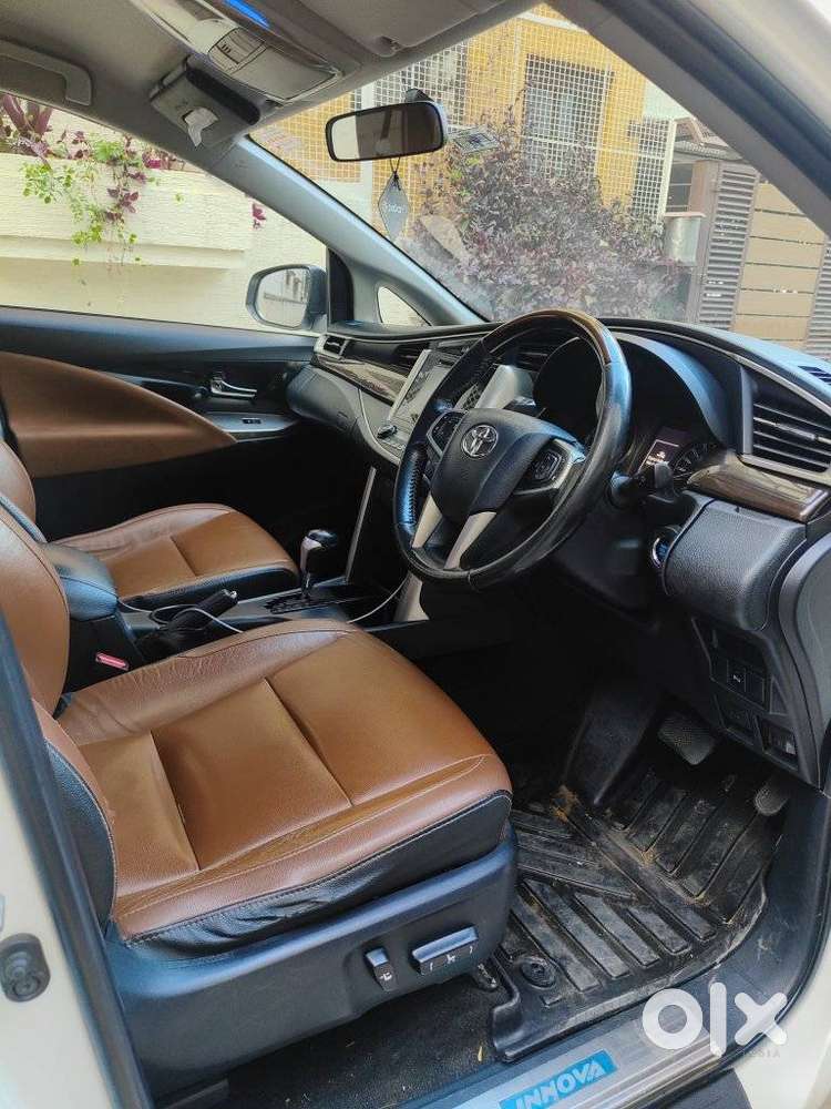 Toyota Innova Crysta 2.8z Automatic, 2017, Diesel