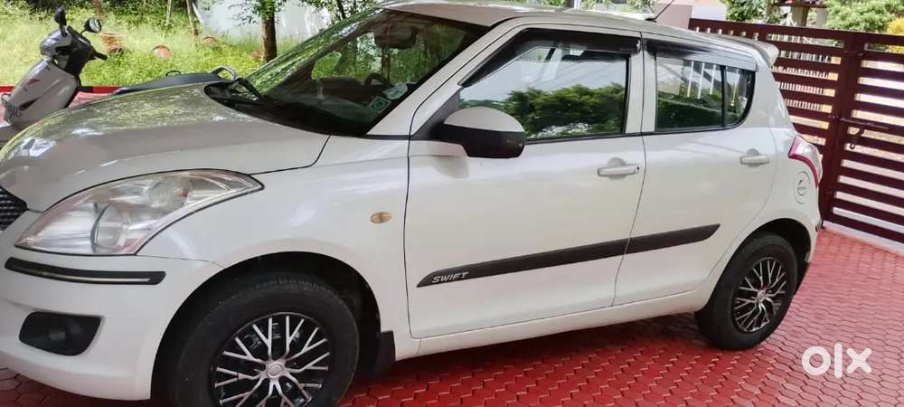 Maruti Suzuki Swift 2012