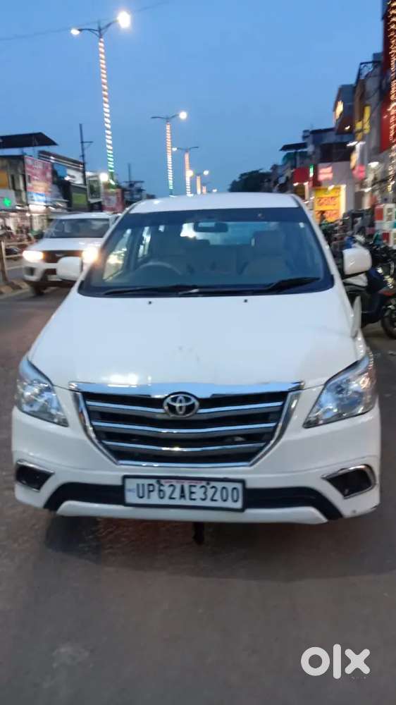 Toyota Innova 2013