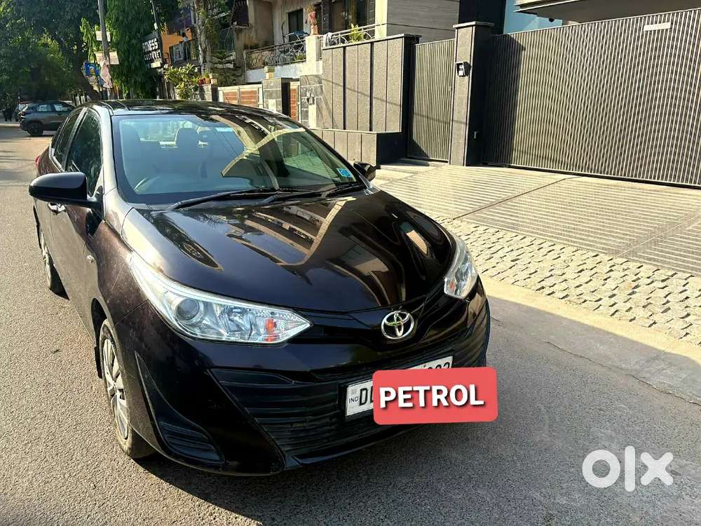 Toyota Yaris 2018 Petrol Well Maintained Brand New Condition Both Keys