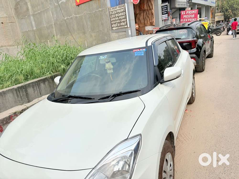 Maruti Suzuki Swift 2023 Petrol Well Maintained