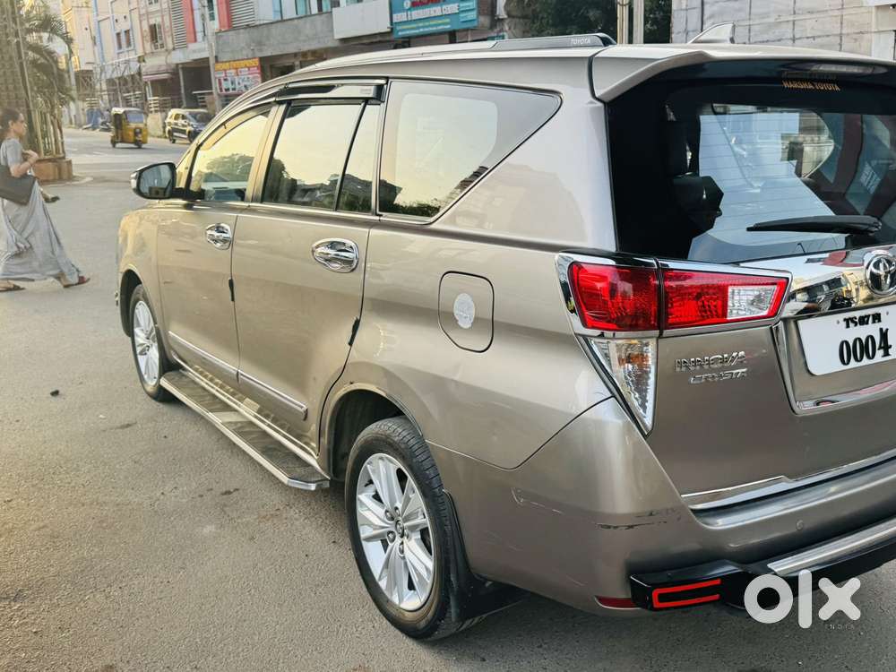 Toyota Innova Crysta Zx 2.4 Diesel 7 Seater, 2016, Diesel