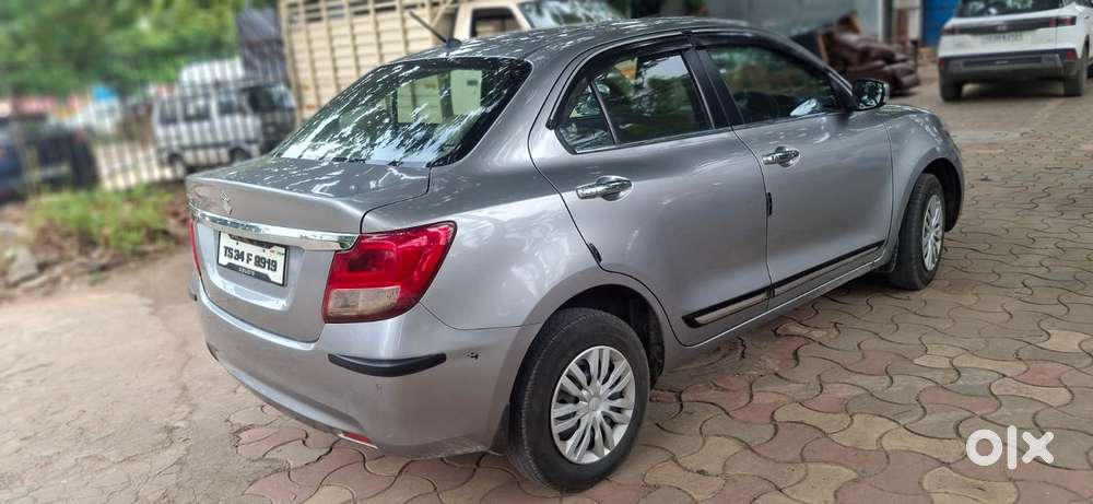 Maruti Suzuki Dzire 1.2 Vxi, 2022, Petrol