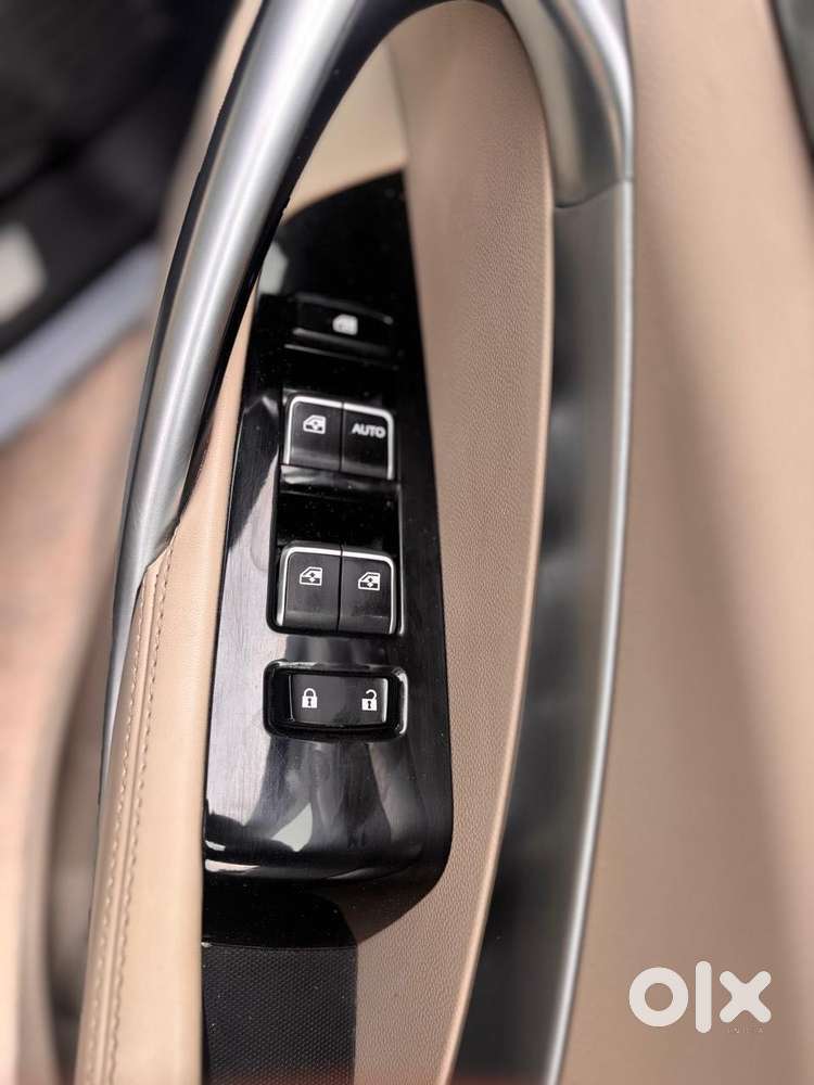 Mg Hector Sharp Pro 1.5 Turbo Cvt Dual Tone, 2022, Petrol