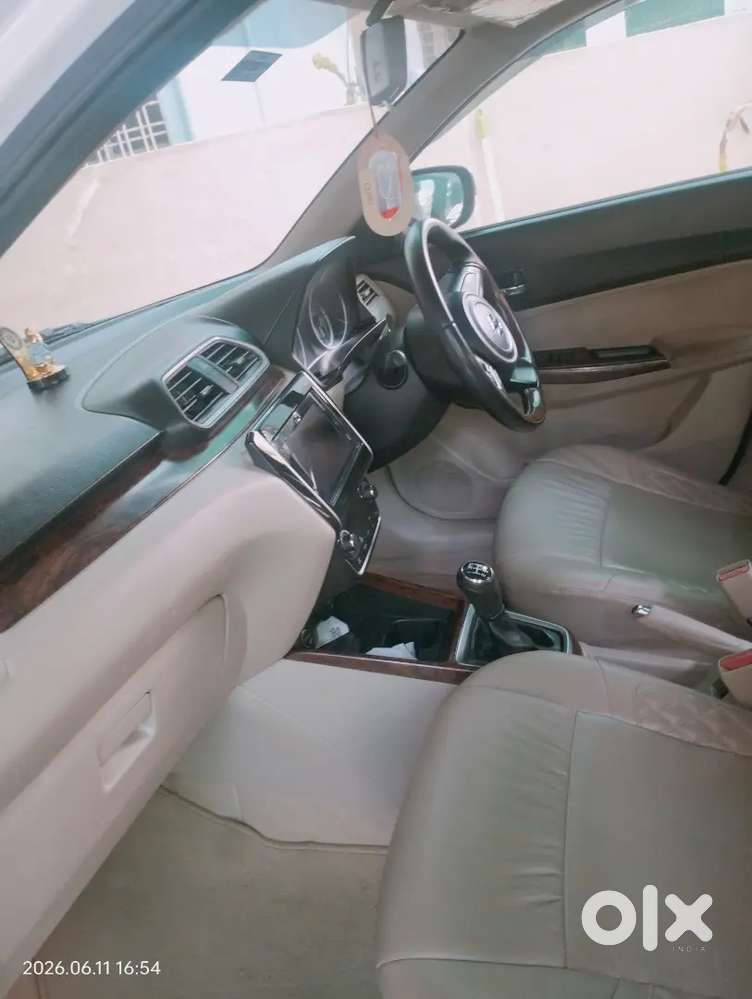 Maruti Suzuki Dzire 2017 Petrol 32000 Km Driven