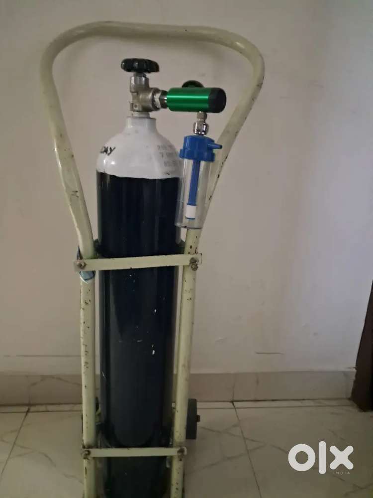 Medical oxygen cylinder B type