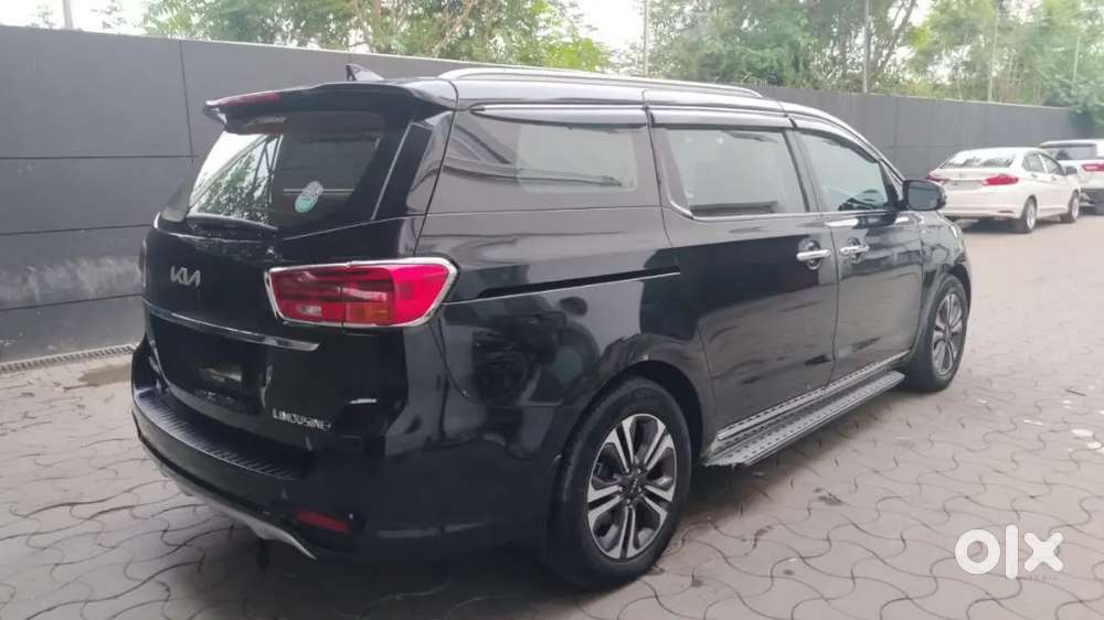 Kia Carnival Limousine Plus 2023 – Black (single Owner  Immaculate