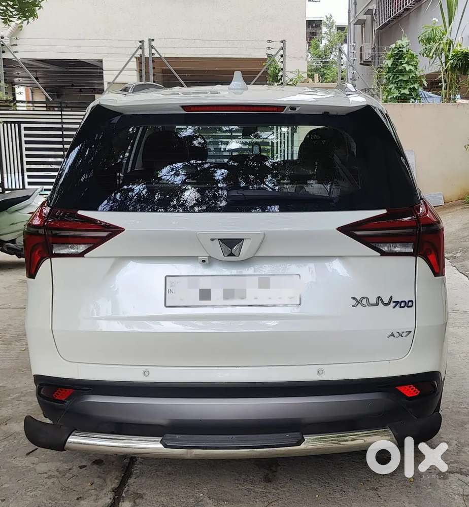 Mahindra Xuv700 2023 Ax7 At