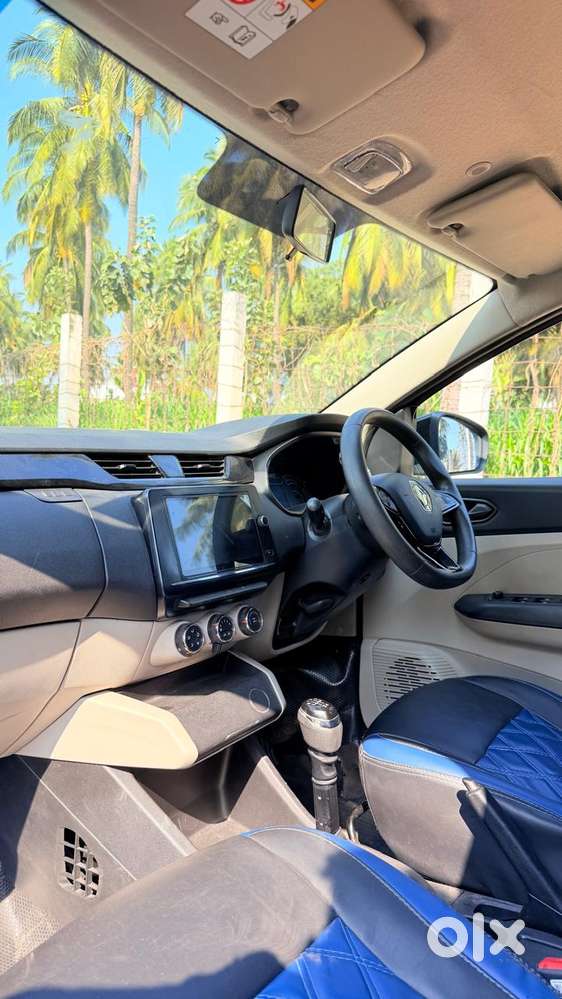 Renault Triber Rxt, 2022, Petrol