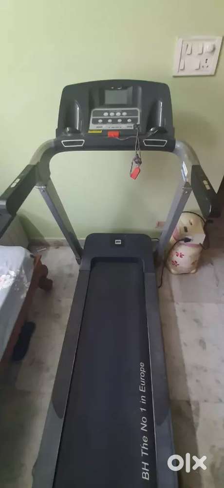 Bh Fitness T100 Treadmill with V Guard VM300 Stabilizer Gym