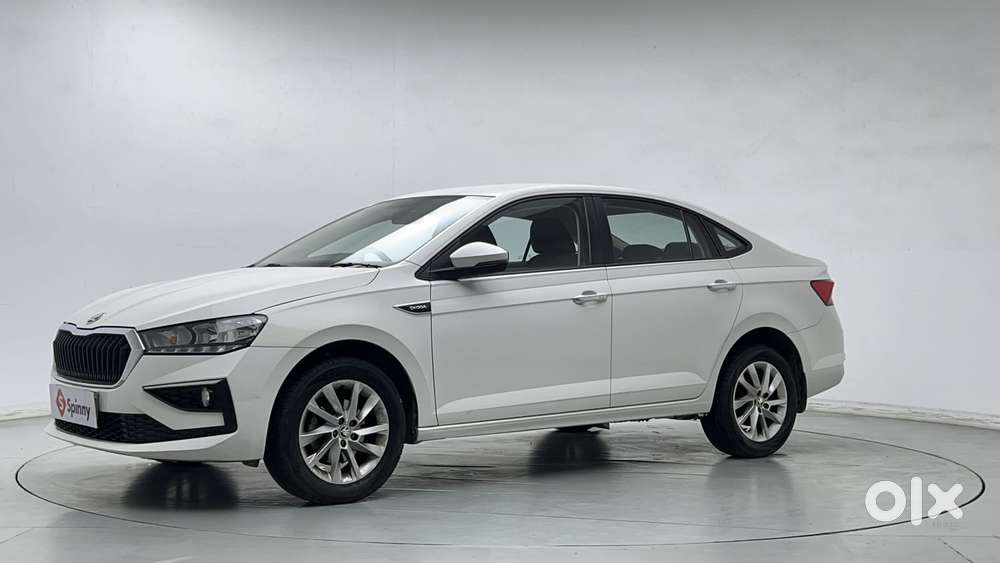 Skoda Slavia Ambition 1.0l Tsi At, 2023, Petrol