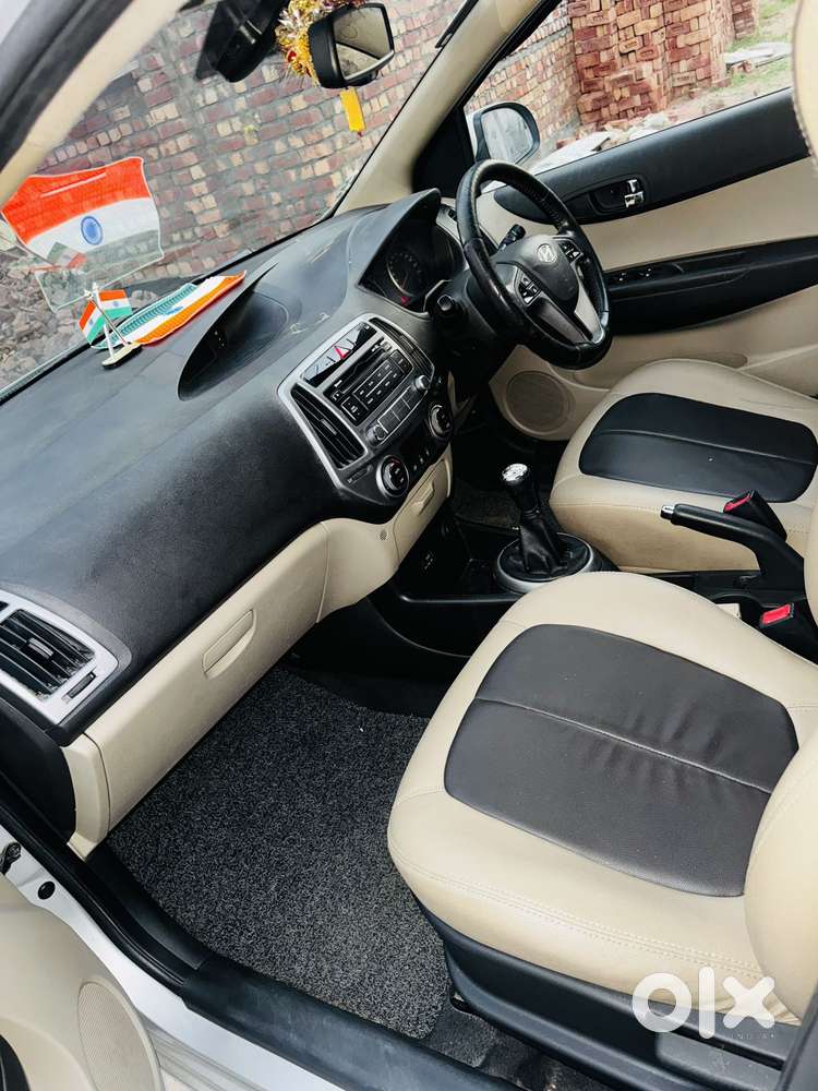 Hyundai I20 2010-2012 1.2 Sportz Option, 2012, Petrol