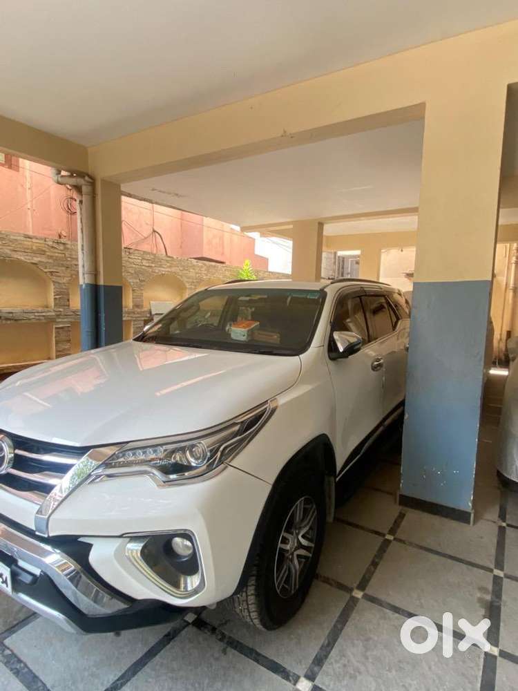Toyota Fortuner 2017 Petrol 67000 Km Driven