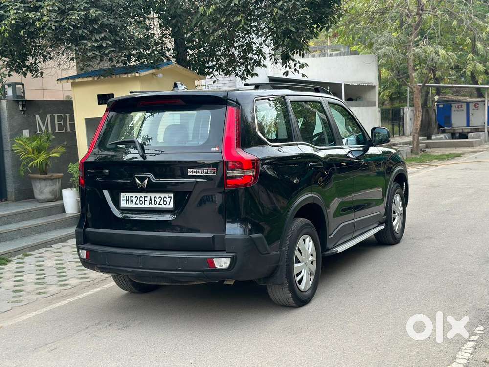 Mahindra Scorpio N Z4 Petrol At 7 Str, 2023, Petrol