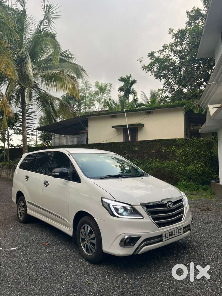 Toyota Innova Diesel 2015