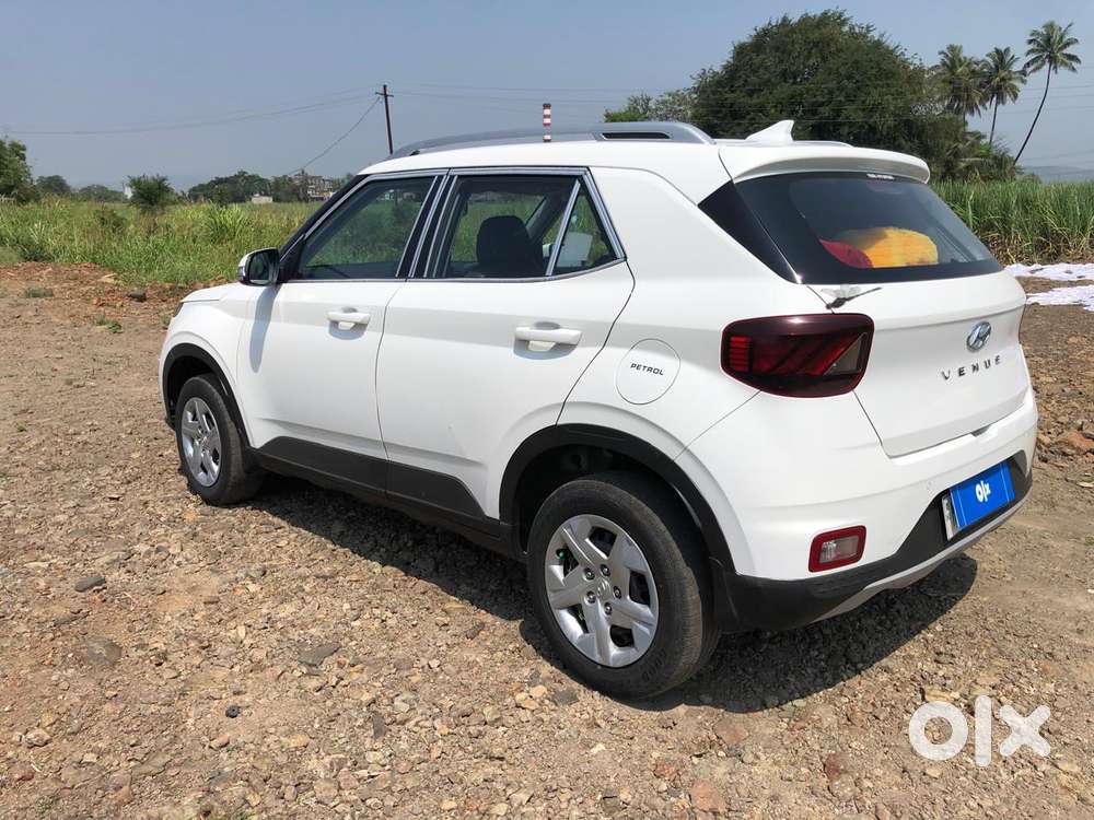 Hyundai Venue S, 2022, Petrol