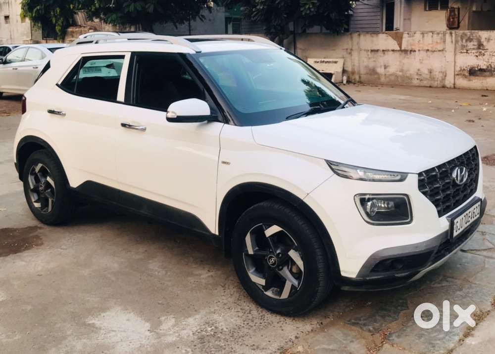 Hyundai Venue 2021 Automatic 1st Owner Pure Petrol