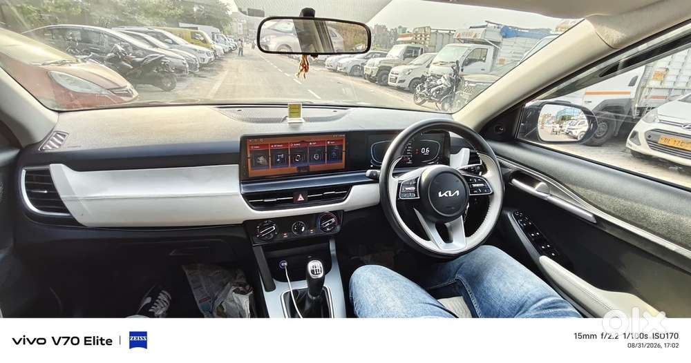 Kia Seltos Petrol Manual 2025