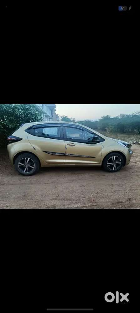 Tata Altroz Top End Petrol Model Available For Sale