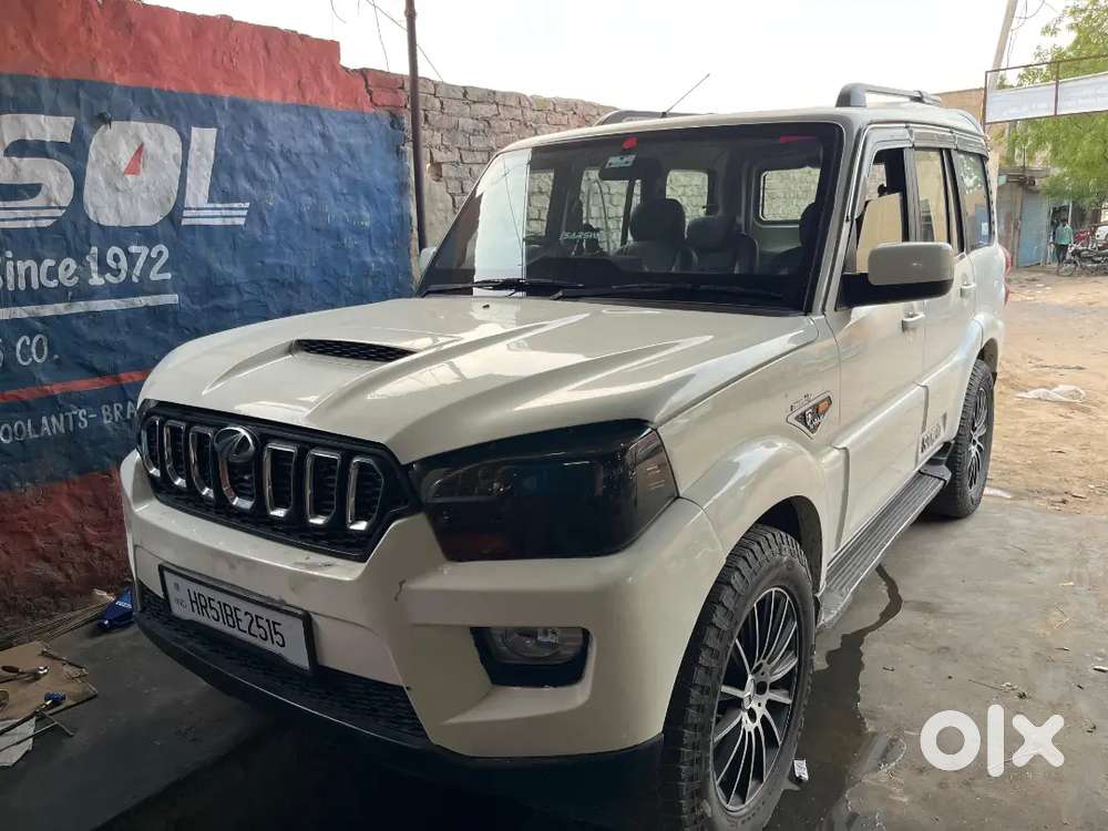 Mahindra Scorpio Classic 2016 Diesel 217000 Km Driven