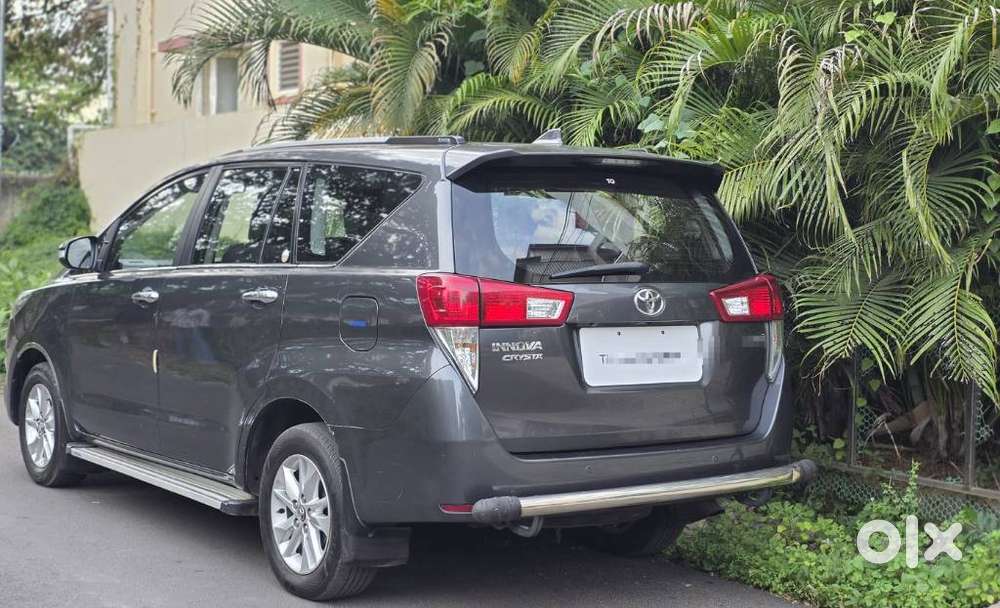 Toyota Innova Crysta 2.4 V, 2016, Diesel