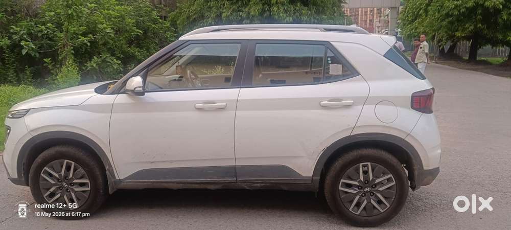 Hyundai Venue Petrol 2022