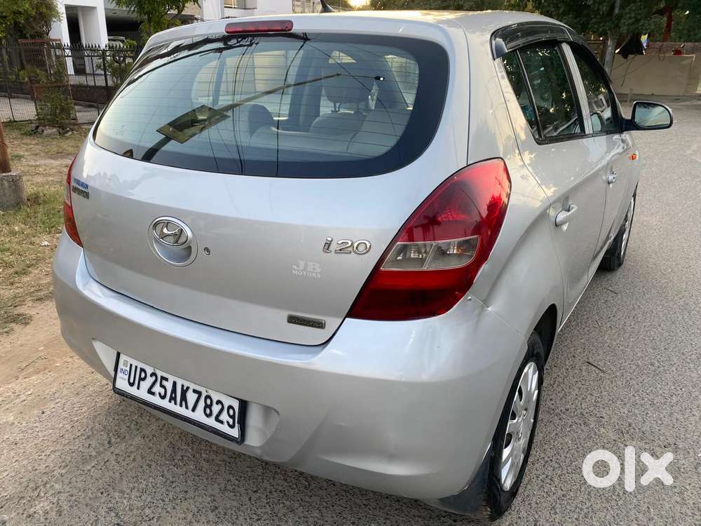 Hyundai I20 Magna 1.2 Mt, 2011, Petrol