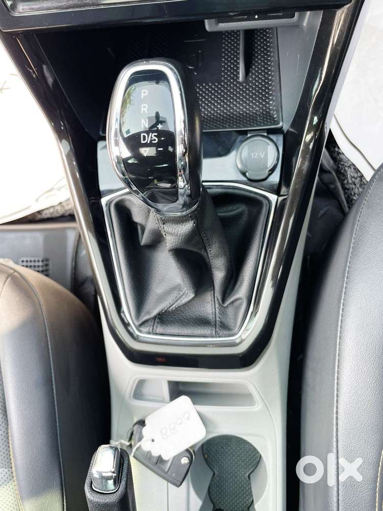 Skoda Kushaq Anniversary Edition 1.5l Tsi Dsg, 2023, Petrol