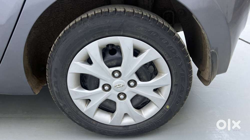 Hyundai Grand I10 1.2 Kappa Sportz, 2015, Petrol