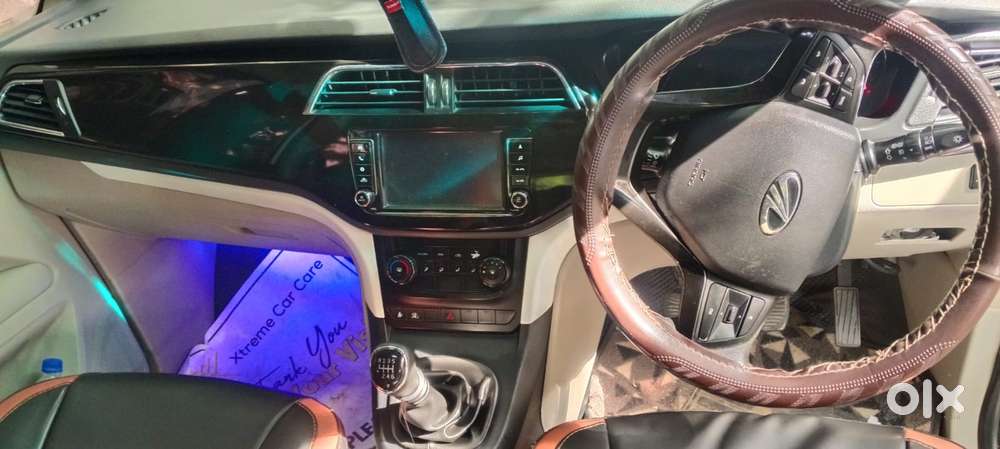Mahindra Marazzo M6, 2019, Diesel