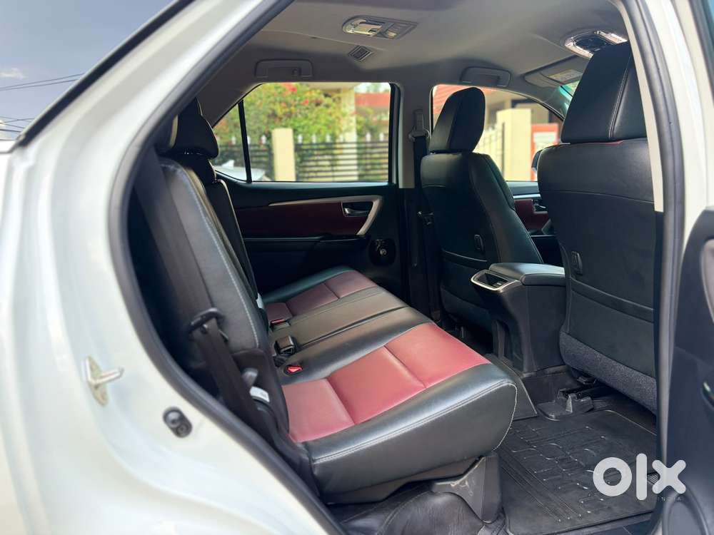 Toyota Fortuner Leader Edition (at), 2025, Diesel