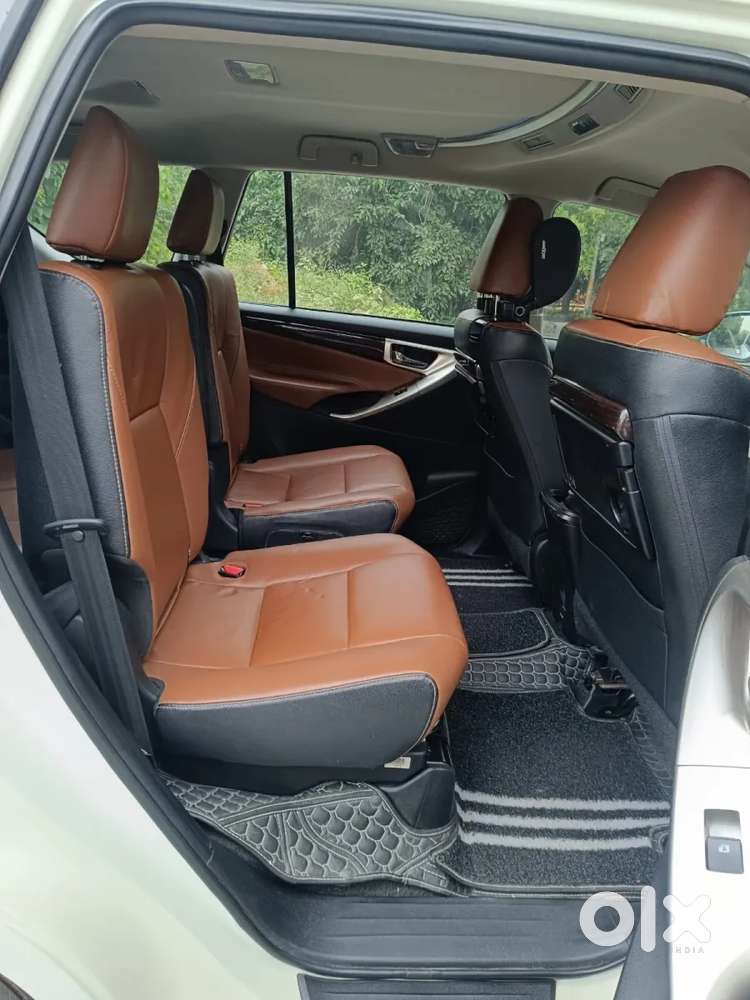 Toyota Innova Crysta 2.8 Zx At 7 Seater, 2019, Diesel