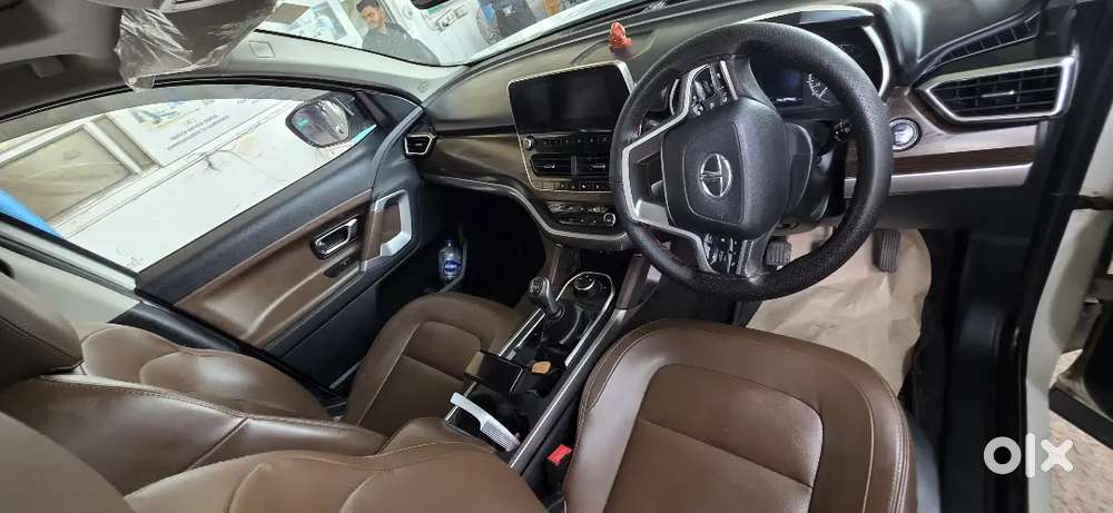 Dual Tone Well Maintained Car