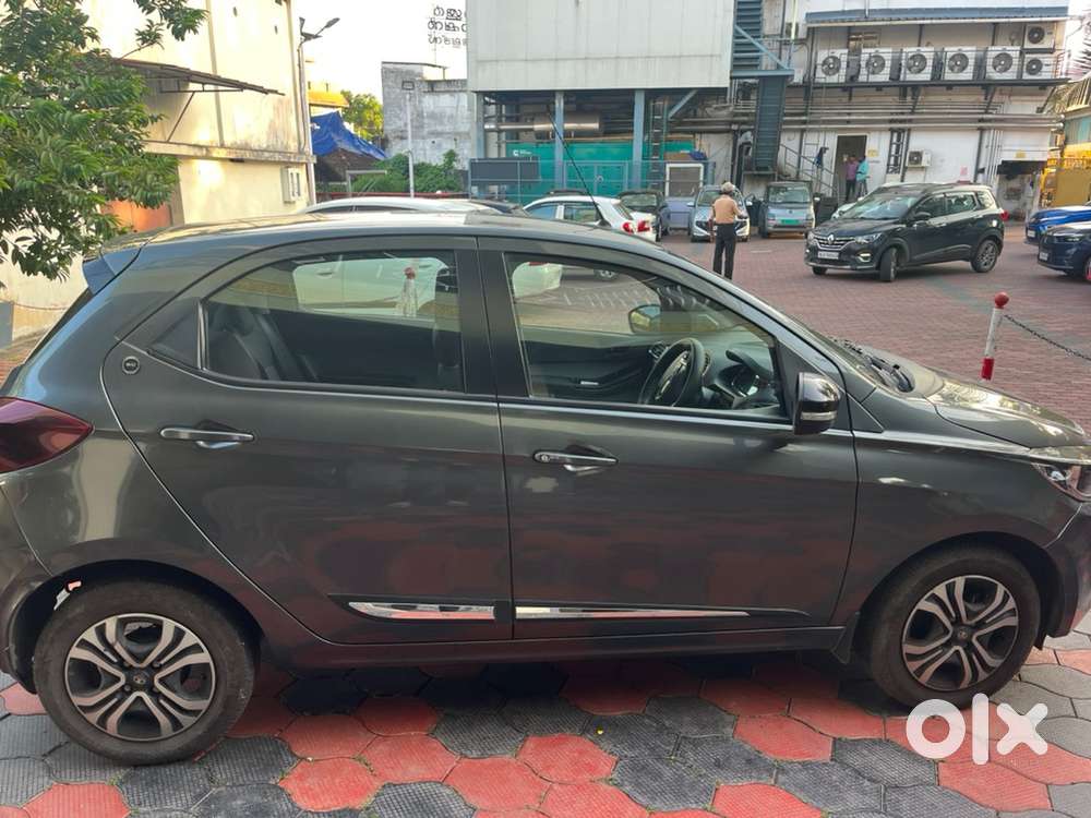 Tata Tiago Petrol Manual 2024