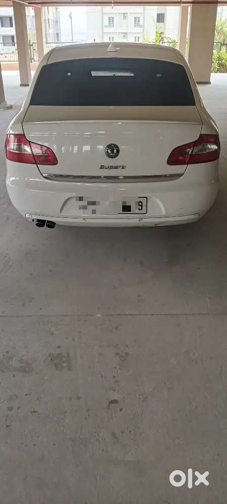 Skoda Superb Elegance 2012