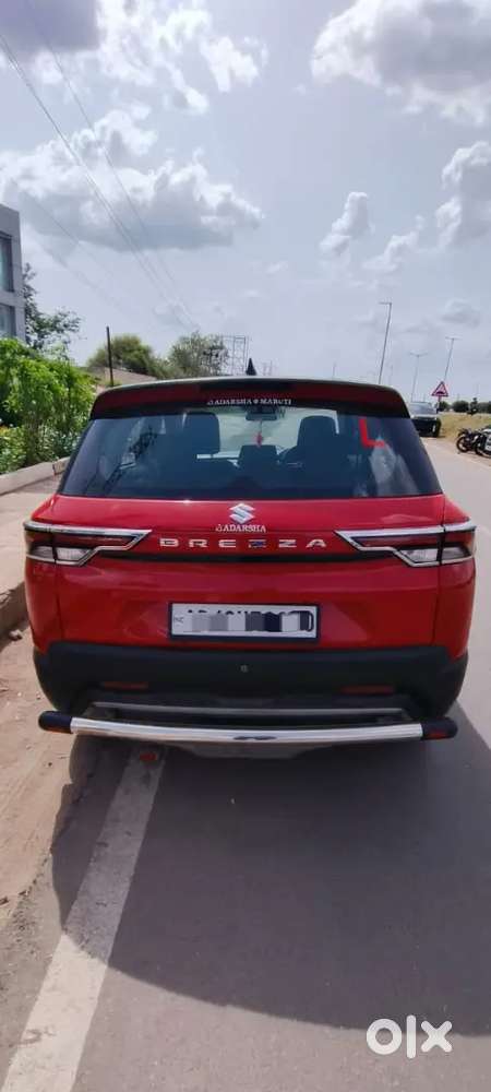 Maruti Suzuki Brezza Lxi 2025