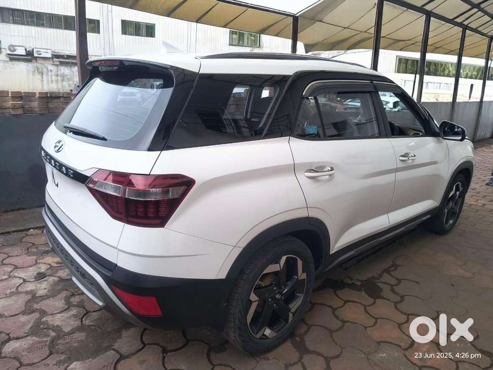 Hyundai Alcazar Petrol 2023 Platinum