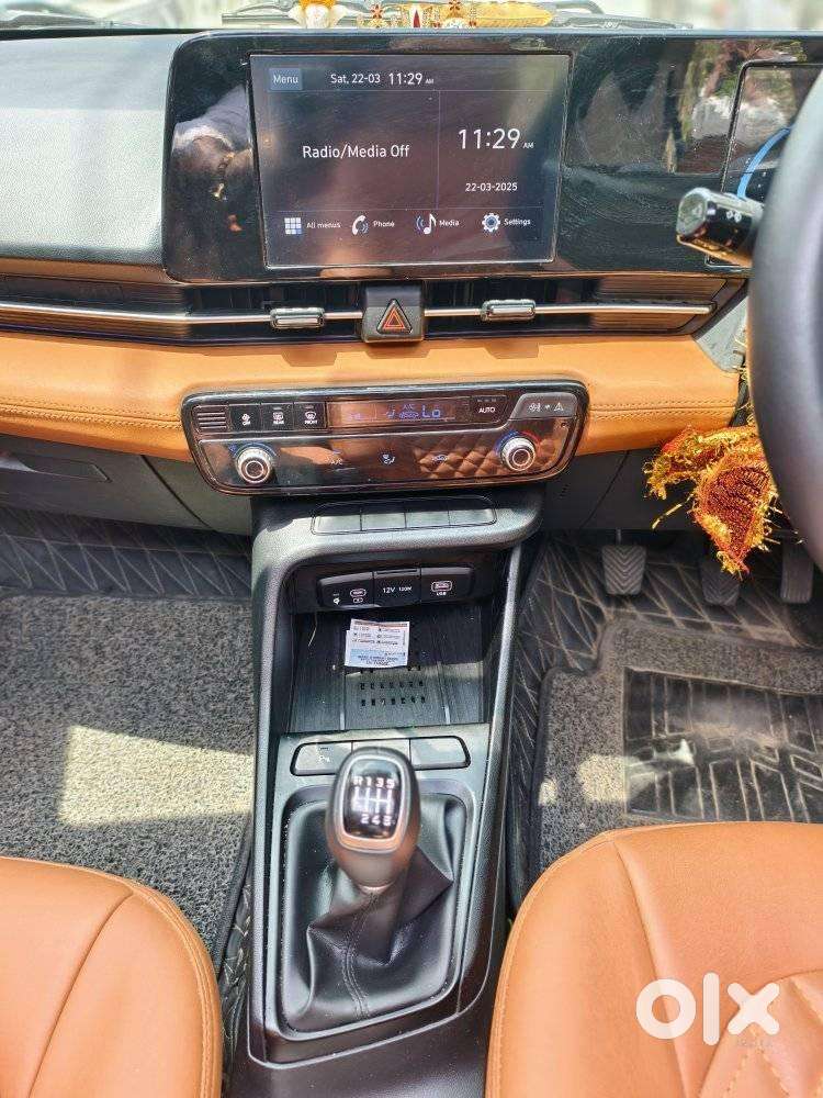 Hyundai Verna 1.5 Mpi Mt Sx (o), 2024, Petrol