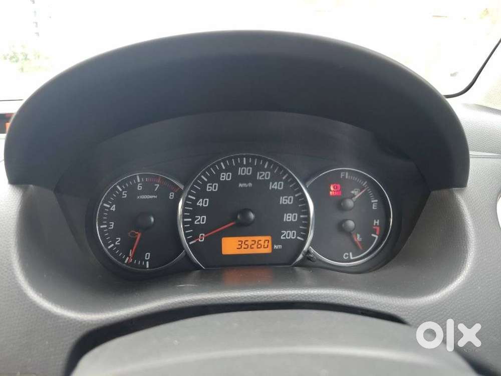 Maruti Suzuki Swift Dzire Vxi, 2011, Petrol