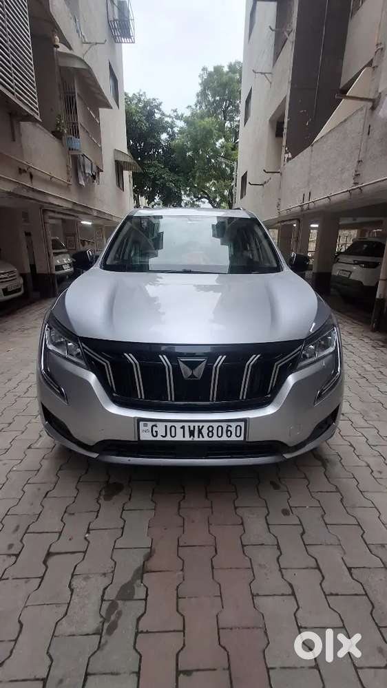 Mahindra Xuv700 Ax 3 2023