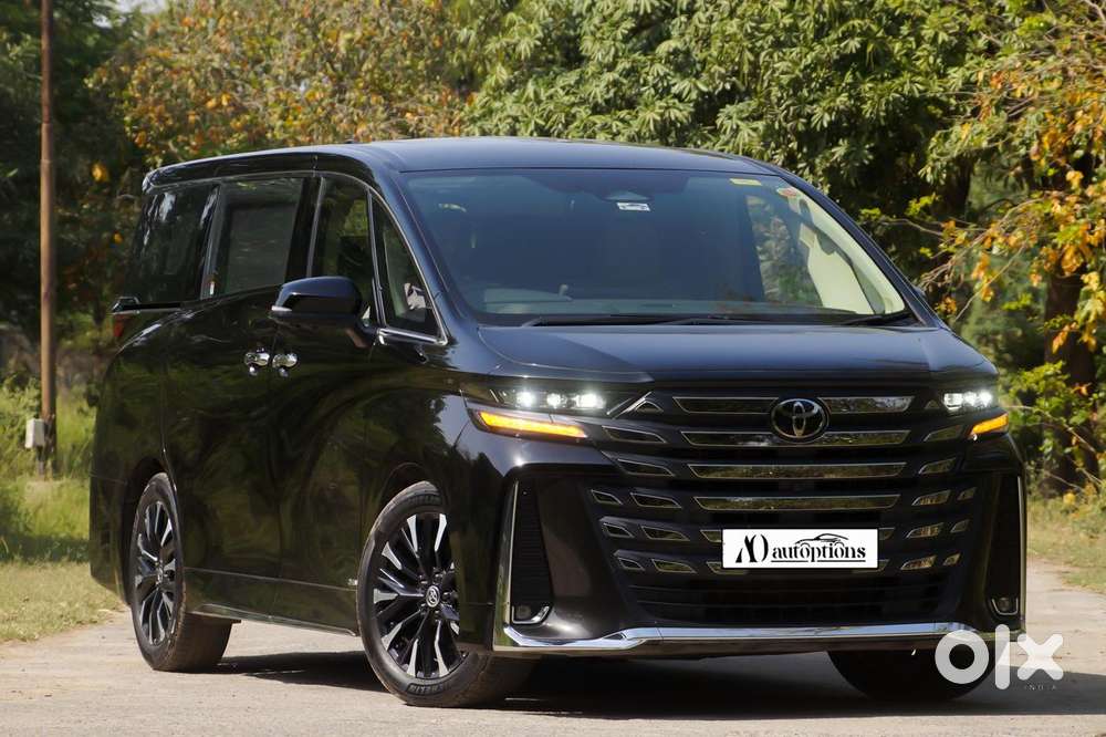 Toyota Vellfire Vip – Executive Lounge, 2025, Petrol