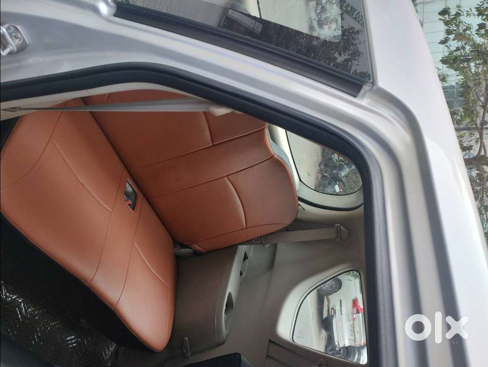Maruti Ertiga Cng Petrol 7 Seater